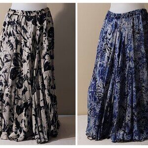 [VTG] 90’s Sarah Arizona Reversible Floral Print Blue/Black Midi Skirt Size: XL